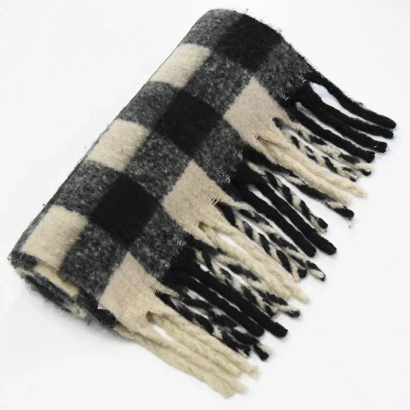 Thick Scarfs Imitation Cashmere Black and White Checkered Pattern with Tassels Muffler